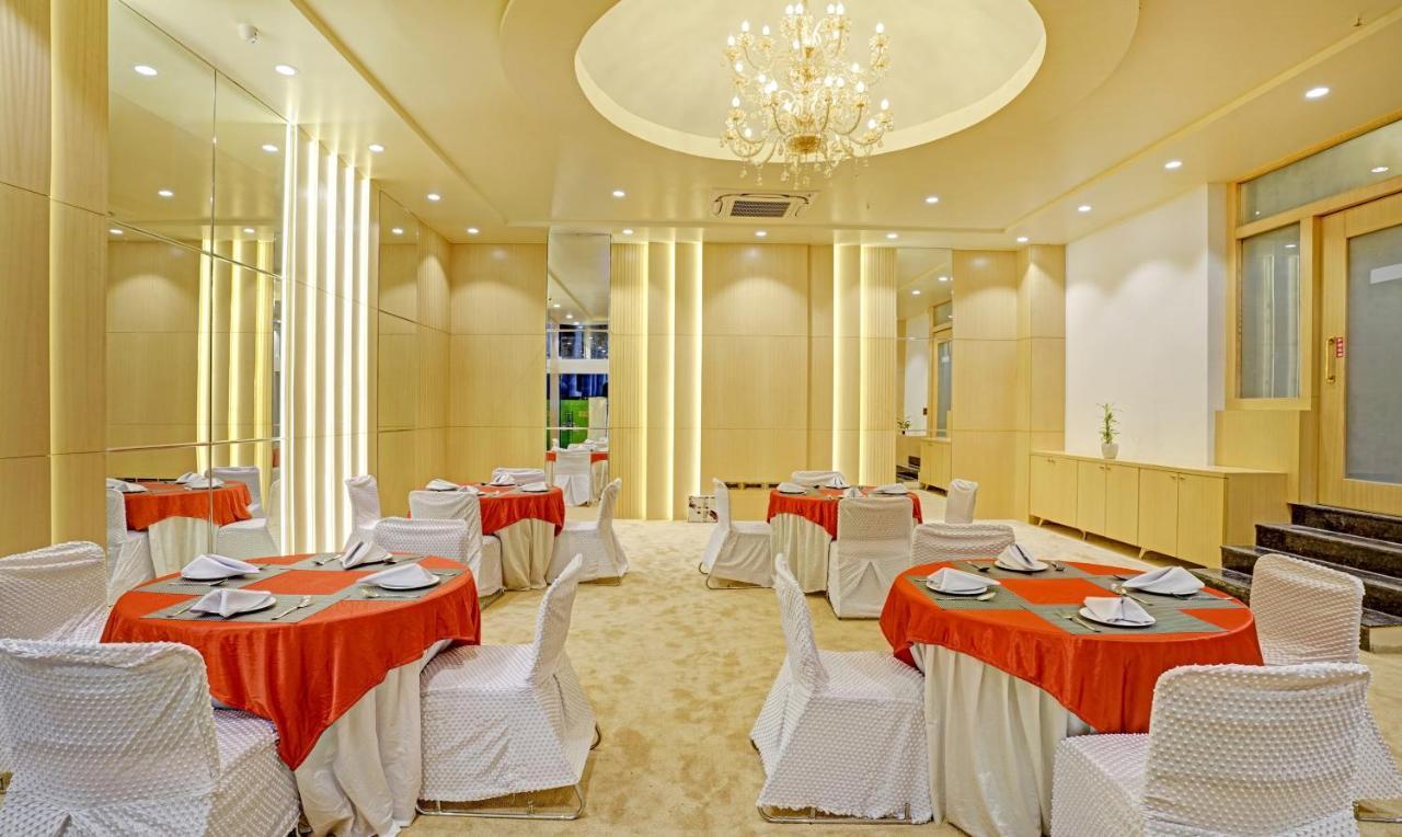 Treebo Tryst Golden Bliss Hotel Nagpur Buitenkant foto