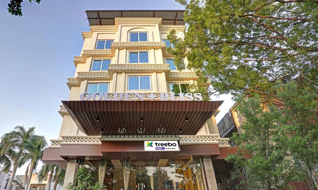 Treebo Tryst Golden Bliss Hotel Nagpur Buitenkant foto
