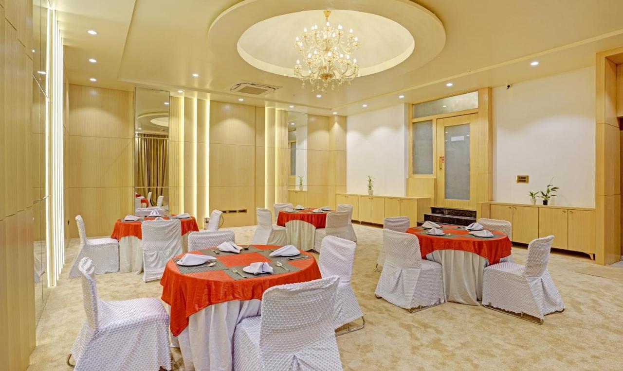 Treebo Tryst Golden Bliss Hotel Nagpur Buitenkant foto