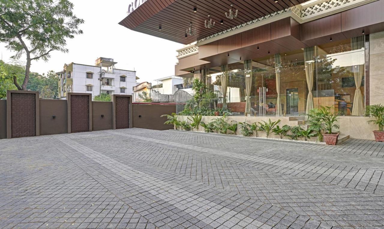 Treebo Tryst Golden Bliss Hotel Nagpur Buitenkant foto